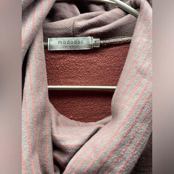 Mododoc Oversized Mauve Cowl Neck Sweatshirt M $105 retail - Picture 3 of 4